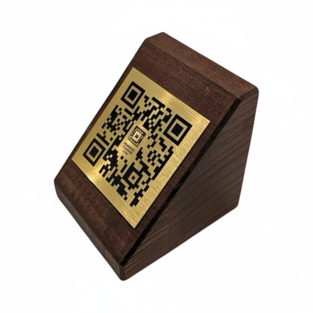 Wooden QR Menu Stand “Pythagoras”, 10×6 cm